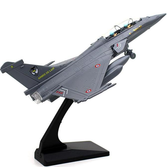 Miniatur Pesawat tempur Diecast skala 1:100 Kode 251