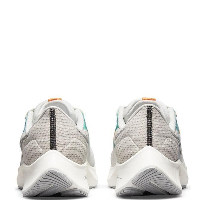NIKE Air Zoom Pegasus 38 Summit White/Multi/Color/Lht Bone/Copa BNIB