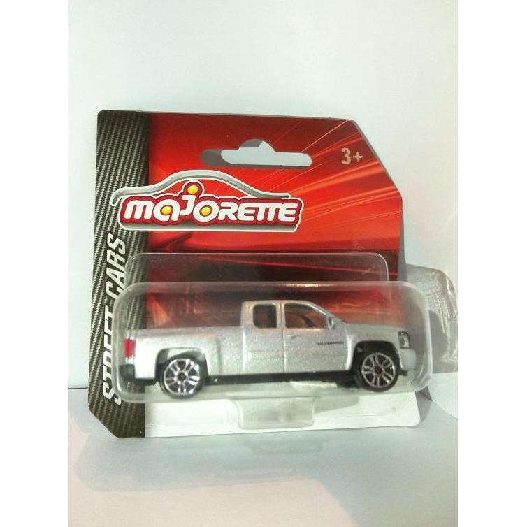 Majorette. Street Cars - Chevrolet Silverado. Silver D5S SIMBA 2019
