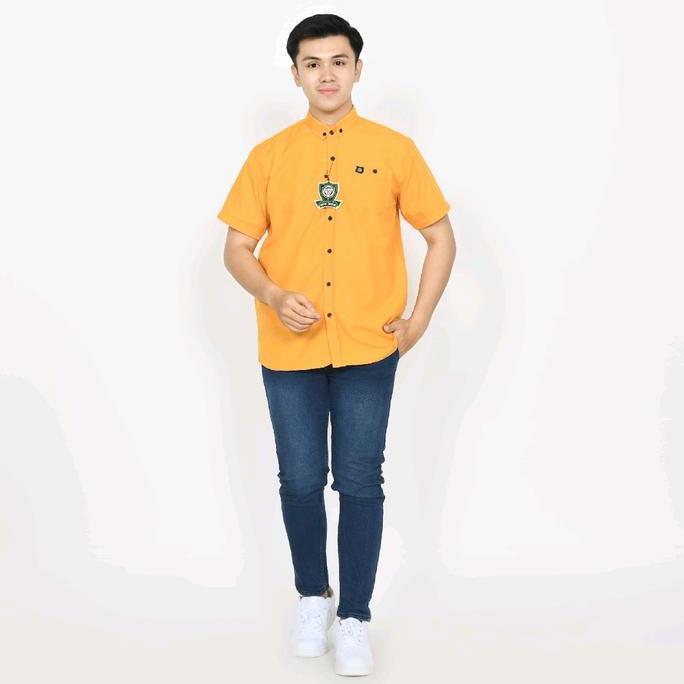 Mustard / Kuning Kunyit Kemeja Polos Pria Lengan Pendek Katun Kaos Baju Casual Distro Dewasa Kerah H