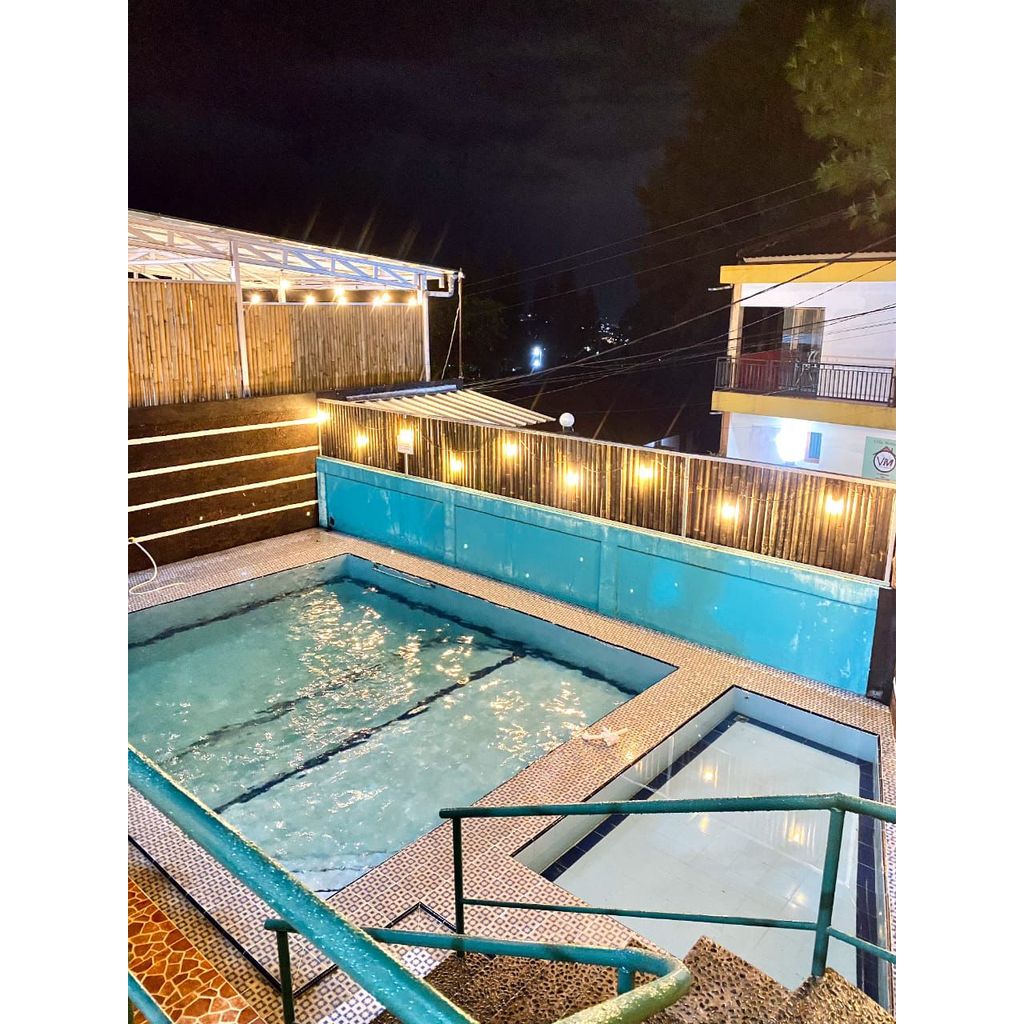 Sewa villa murah/Sewa villa puncak bogor/top view/Villa Zayna