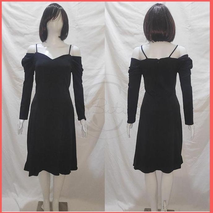 Dress Midi Hitam 1789: Gaya Korea dengan Model Sabrina Offshoulder - Gaun Pesta Warna Pink dan Hitam