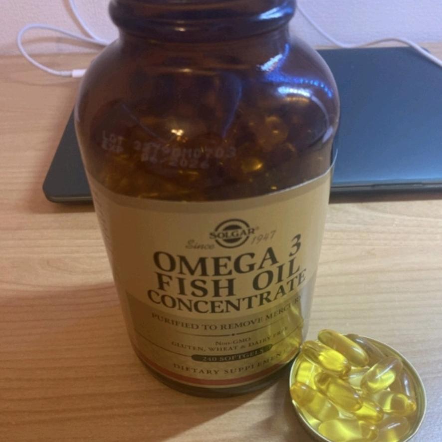 Solgar, Omega-3 Fish Oil Concentrate, 120 Softgels 2000 Mg Original