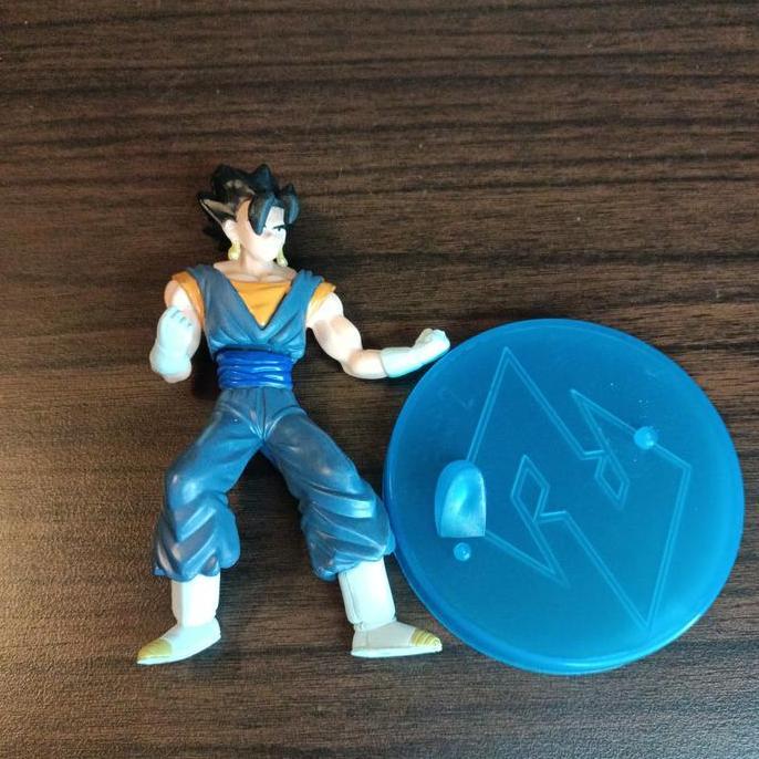 action figure dragon ball Vegeta merk sesuai foto
