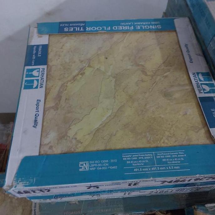 KERAMIK LANTAI 40X40 GLOSSY HIJAU ARMY MOTIF MARMER-PEGASUS KW 1