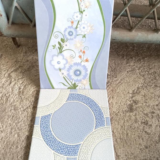 KERAMIK DINDING 20X25 BIRU-DINDING KAMAR MANDI-DINDING TAMAN