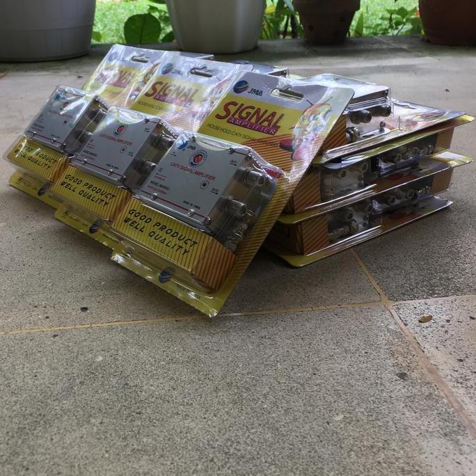 BOOSTER ANTENA TV SPLITTER SIGNAL AMPLIFIER 2 WAY 20 DB JMA-8620SA2 [terbaik]