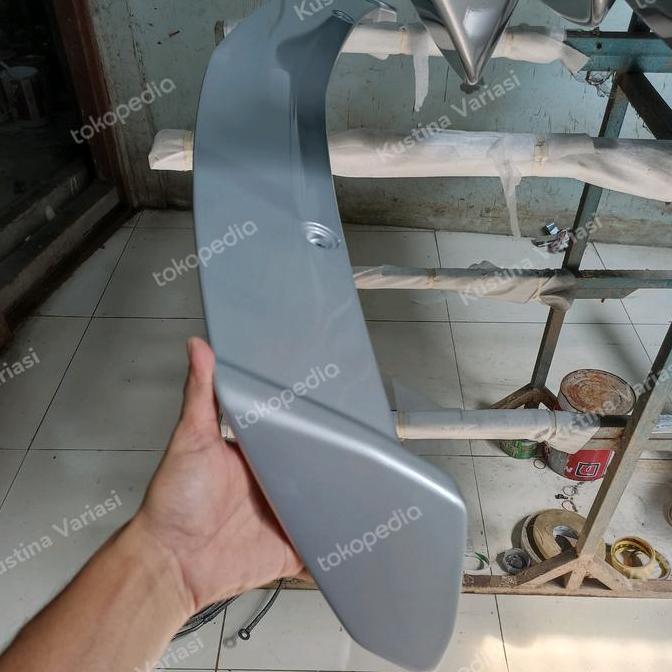 // SPOILER SPIN CHEVROLET PLUS LAMPU *