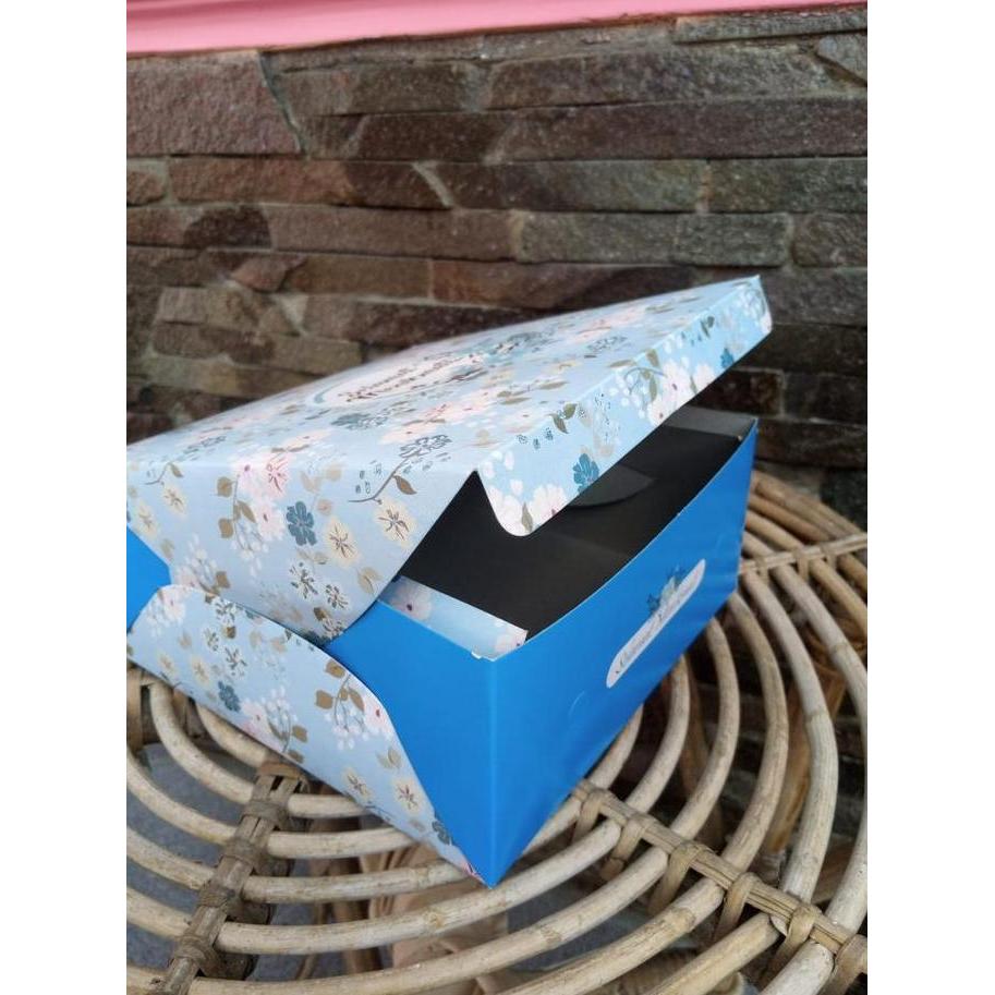 Baru- Dus Nasi/Box Nasi/Kotak Nasi Model Tutup Alas Sambung Ukuran 18X18 Isi 100Pcs