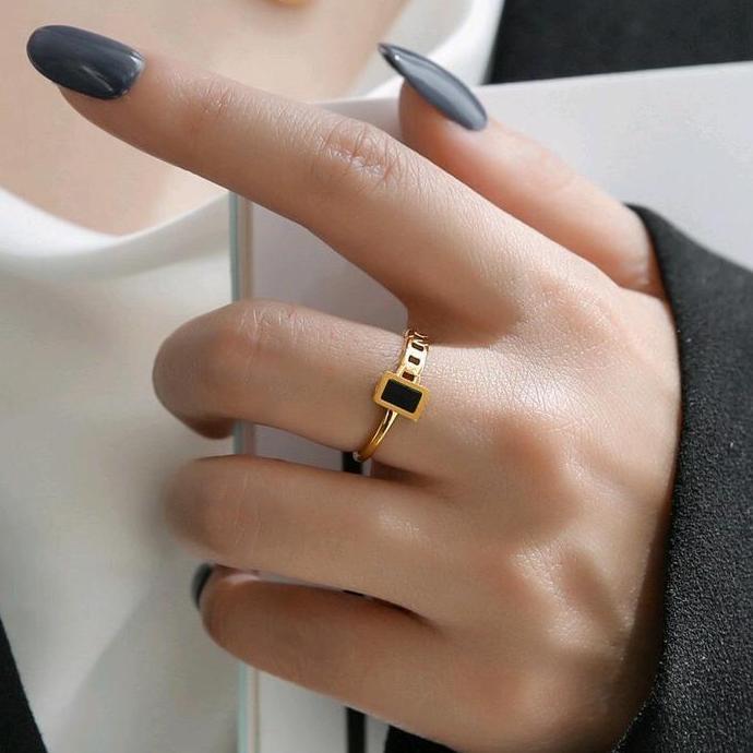 Acckita- Cincin Titanium Wanita Keramik Rantai C41