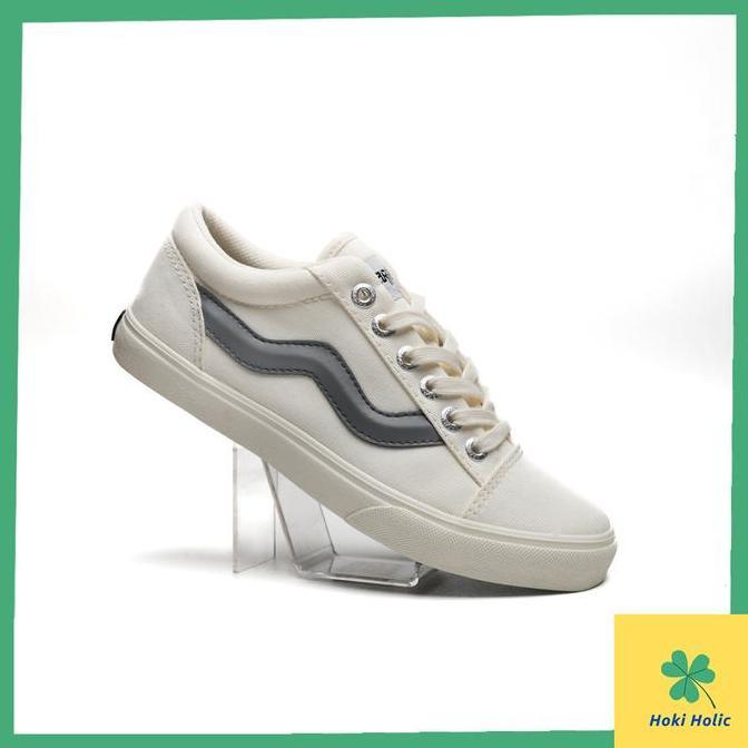 Warrior Sepatu Original Apollo Grey White LC - Warrior Apollo Hitam Putih