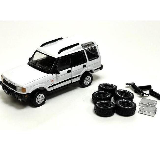 64B0193 - BM Creations 1/64 LAND ROVER Discovery 1 (LHD)