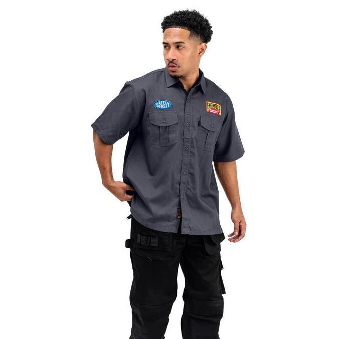 CHROME- Kemeja Kerja Lengan Pendek Patch