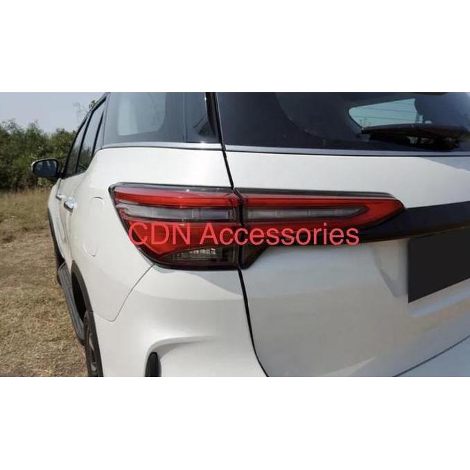 Stoplamp Fortuner Facelift/Lampu belakang Toyota New Fortuner Legender
