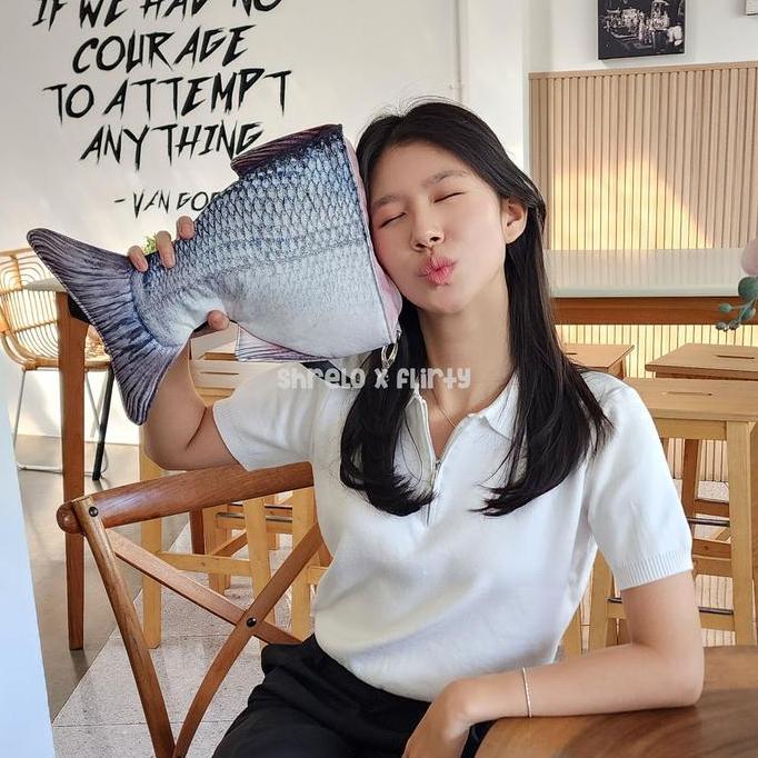 Shoulder Bag Bentuk Buntut Ikan Kakap Putih Tas Selempang Bahan Linen Shrelo Puffy Kado Kocak Unik H