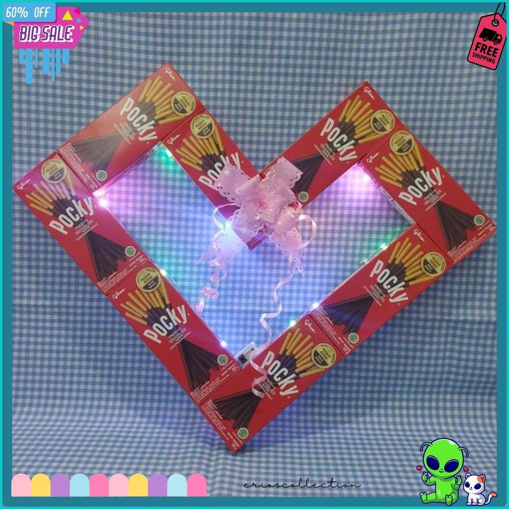 Pocky Love , Coklat Love Hampers Coklat , Snack Box , Coklat Valentine , Coklat Box , Parsel Coklat 
