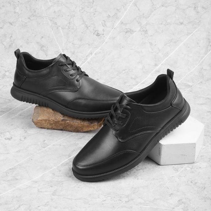 Sepatu Pria Pantofel Kulit Asli BIOLOLO Casual Sneaker Hitam Kasual Shoes