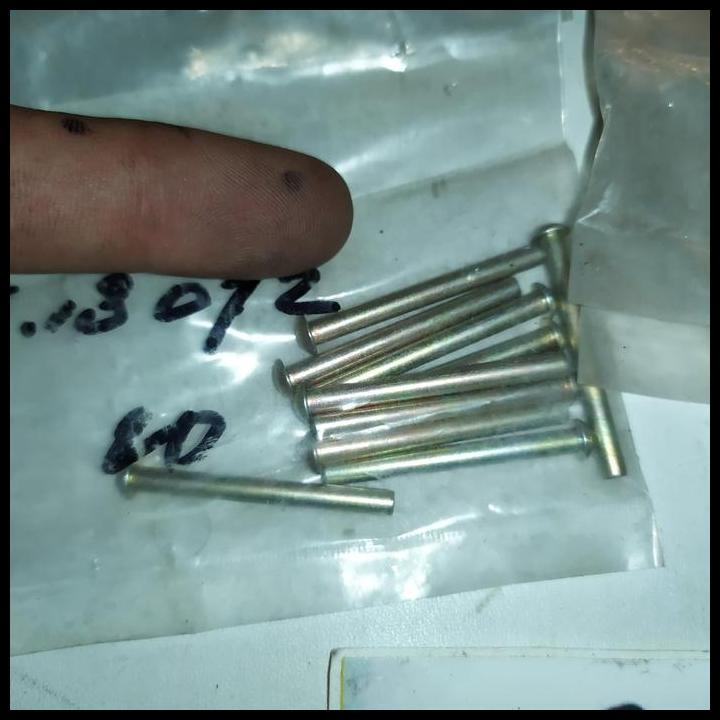 HOT DEAL PAKU KELING TUTUP BENSIN VESPA SUPER SPRINT ORIGINAL NOS KUNINGAN !!!!!