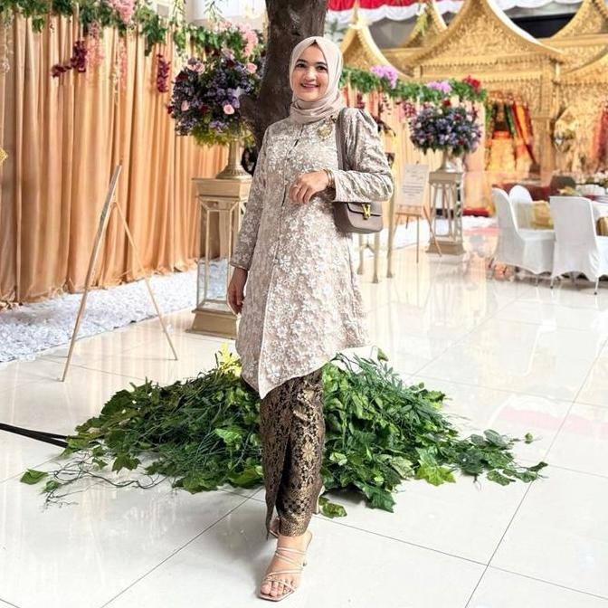 Busananew- Kebaya Aziza Kebaya Wisuda & Pesta Baju Kondangan Brokat Setelan Wanita Bahan Adem Elegan