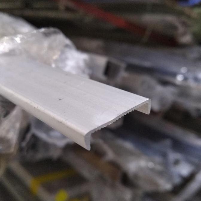 Homemart- Edging Alumunium Hp 19 Dof/Silver/Anodize