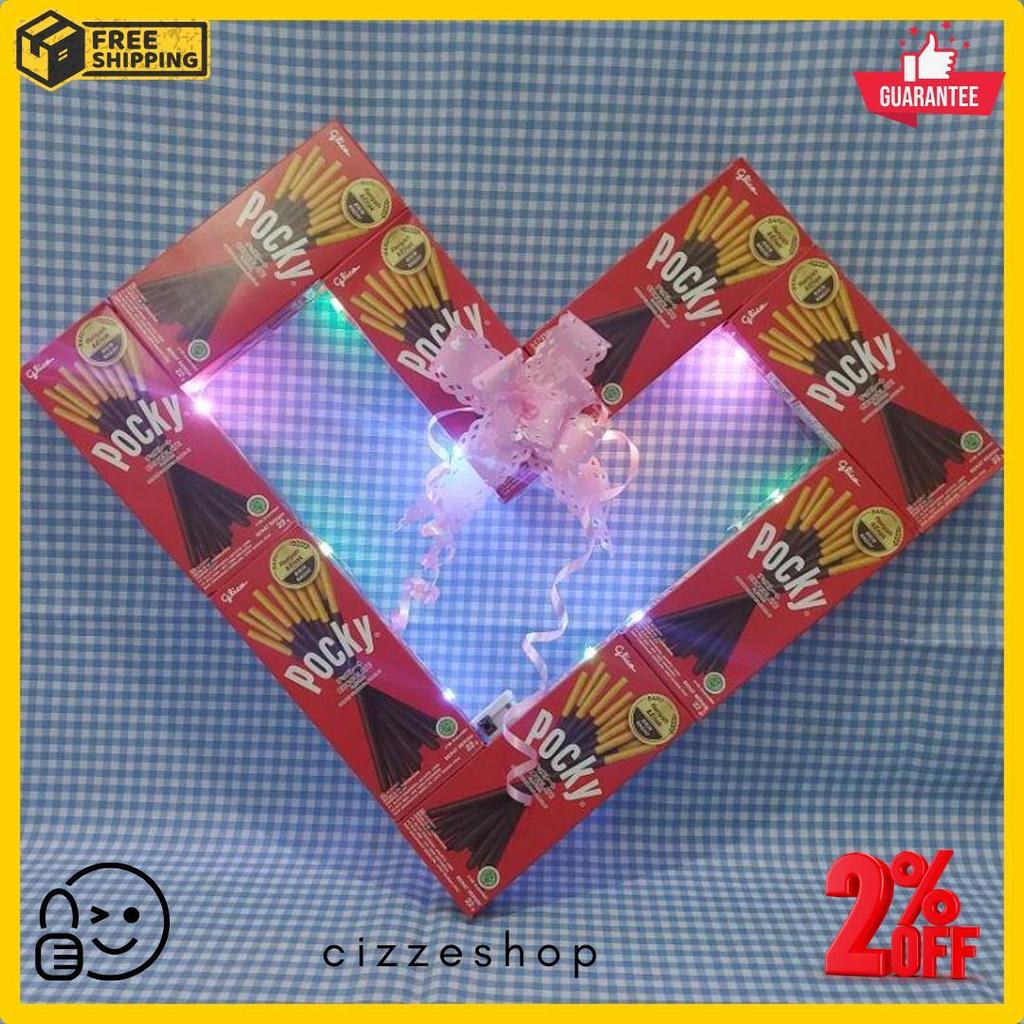 Pocky Love , Coklat Love Hampers Coklat , Snack Box , Coklat Valentine , Coklat Box , Parsel Coklat 