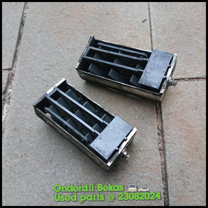 TERLARIS KISI AC TENGAH TOYOTA CORONA RT100 