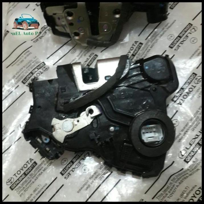 DISKON DOOR LOCK PINTU DEPAN TOYOTA INNOVA ORIGINAL 