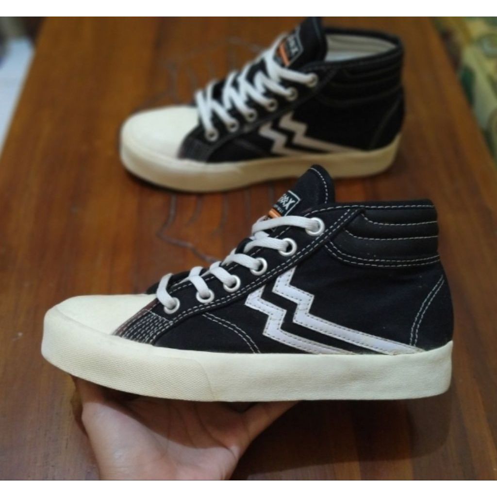 Sepatu Geoff Max original