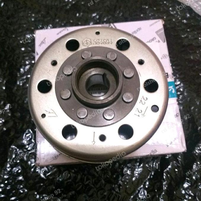 Rotor / Magnet Vespa Lx 125 karbu dan piaggio Fly