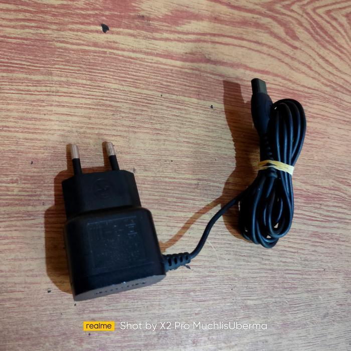 PHILIPS HQ8505 15v 0.36A 5.4 w adapter