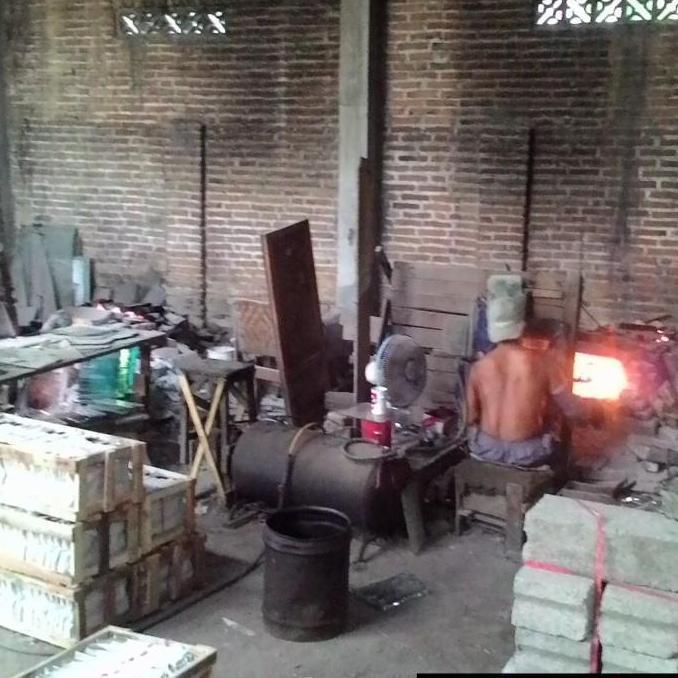 Bestone- genteng kaca Garuda beton besar