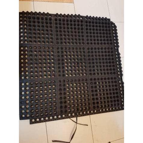 KESET / KARPET KARET LANTAI ANTI SLIP MULTIGUNA UNTUK KAMAR MANDI