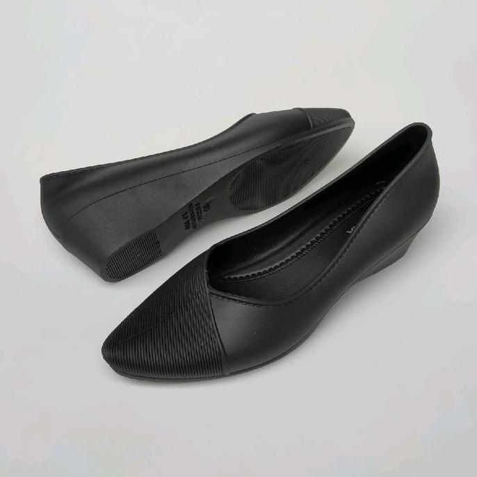 Terpopuler- Sepatu Pantofel Wedges Wanita Fuhaha Tj-710 Hak Datar Hitam Karet Hils Jelly Shoes
