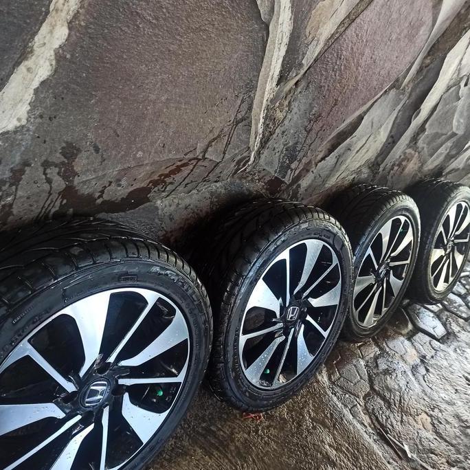 4 Velg R15 PCD 100 Brio RS + Ban 185/65