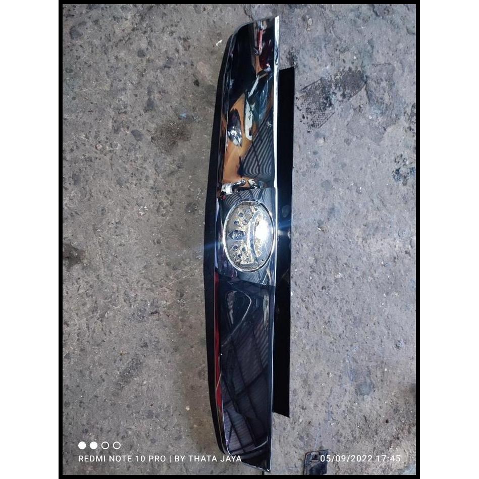 TERLARIS AKSESORIS VARIASI LIS BAGASI TRUNKLID ALPHARD VELLFIRE 