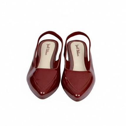 Tahan Lama Sepatu Kerja Wanita Glossy Hitam Mewah Kekinian Flat Shoes Sendal Karet Jelly Melangkah C