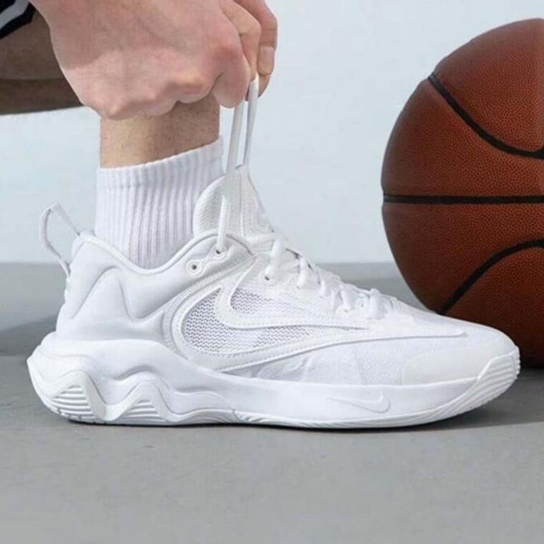 Hot Deals Sepatu Basket Pria Giannis Immortality 3 Ep Triple White Original
