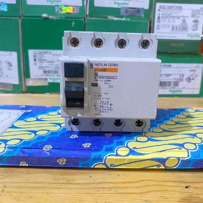 MERLIN GERIN MULTI9 4P 63A 300MA SEKEN MULUS 92% READY