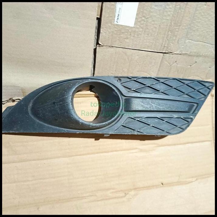 DISKON COVER FOGLAMP RH/KANAN FORD FOCUS MK2 2007 ORIGINAL PART DI RJM 