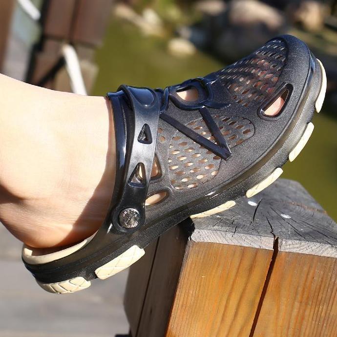 GUVDIV sandal pria sandal pantai pria sepatu pantai lembut non-slip bagian bawah bernapas di luar ru
