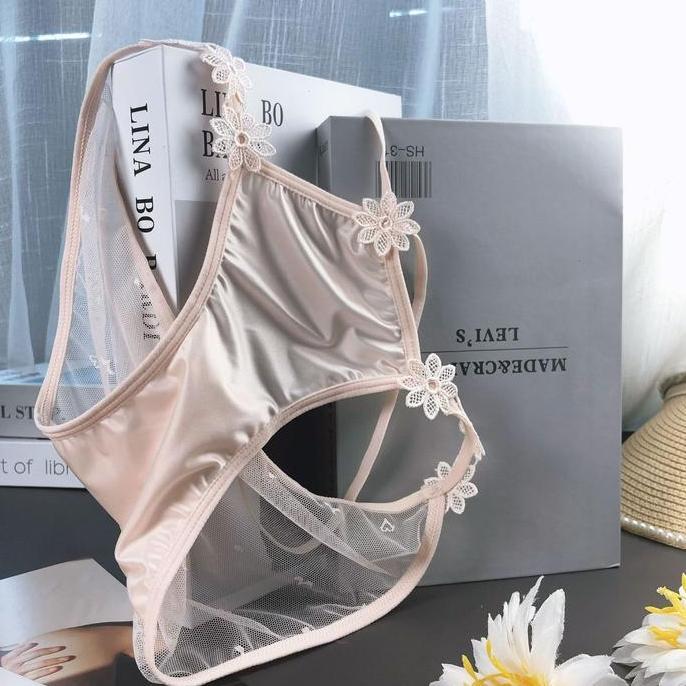 Celana Dalam Wanita Dihiasi Renda Bunga Terdapat Tali Dipinggang 105