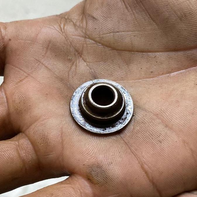 BUTTERYID Topi Klep Retainer Klep Suzuki Carry Futura 13 1300cc = 15 1500cc Vitara Escudo Sidekick