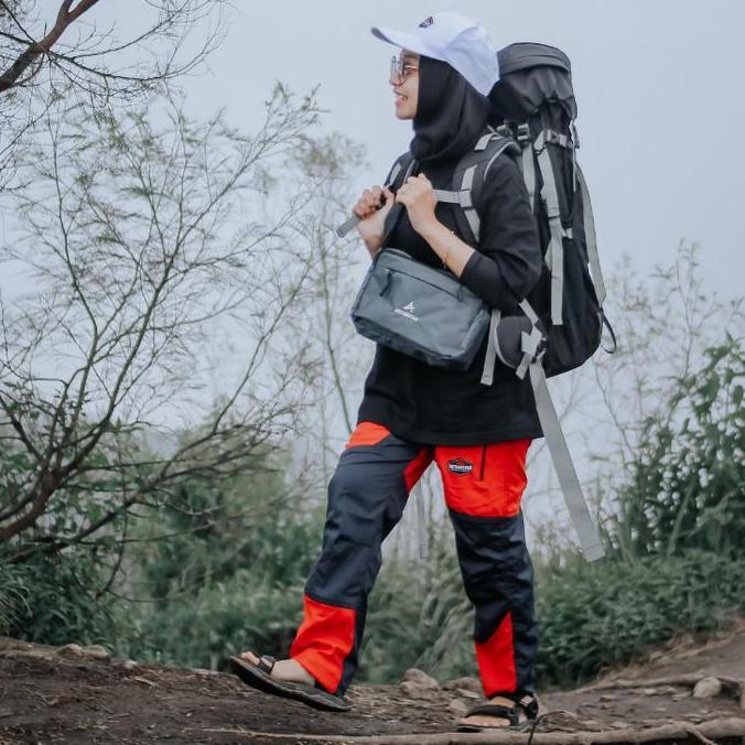 Tas Ransel Gunung Carrier Hiking Outdoor Backpack / Daypack Antarestar