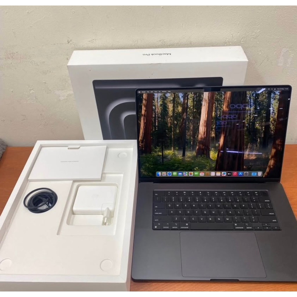 Second Macbook Pro M3 Pro 16 inch 2023 18/512GB ex ibox Like New
