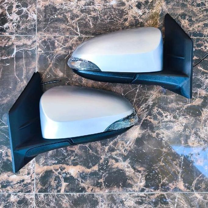 PILOPY spion calya / spion sigra / spion calya 1 set ( kanan + kiri )  + Lampu seint