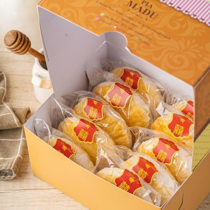 Pia Madu Engagement Edition