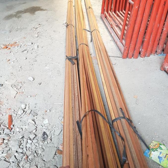 LIST KAYU TEMBOK MOULDING