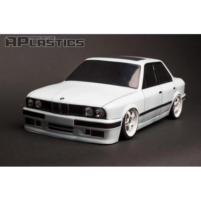 APLASTICS RC BMW E30 SEDAN CLEAR BODY (197MM) #AP-E30S