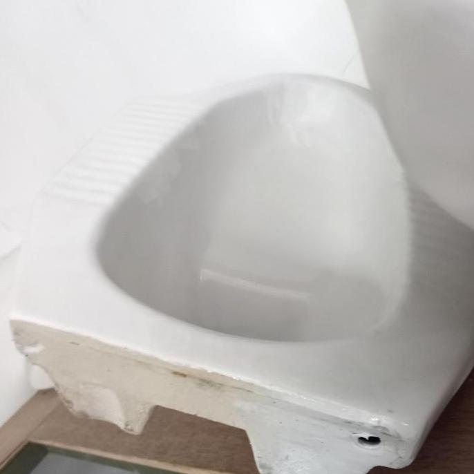 Terjangkau Kloset Jongkok Lantai 2 / Kloset Jongkok Corong