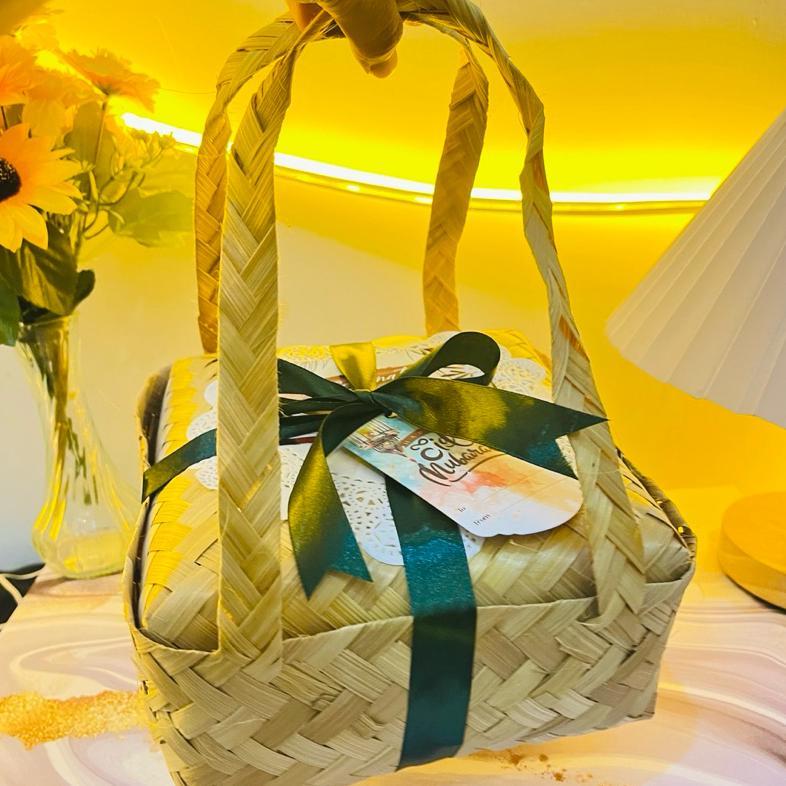 New Hampers Kue Kering Lebaran Estetik/Hampers Eid Kemasan Besek